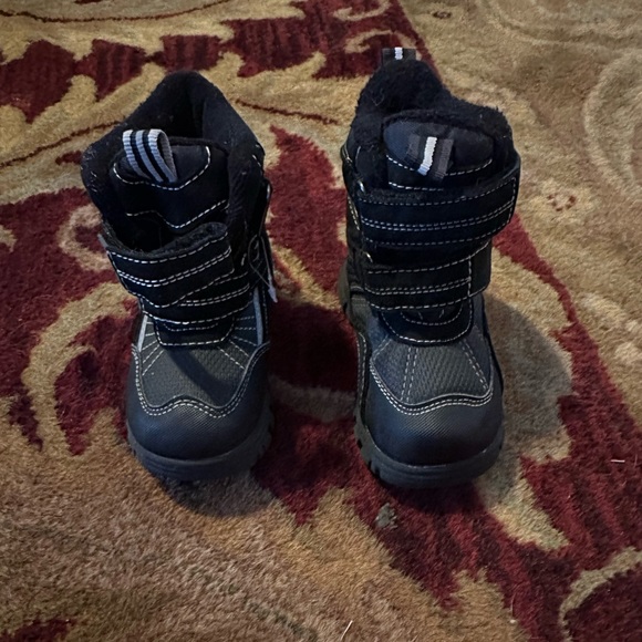 NWOT Toddler Ski Boots size 8 - Picture 1 of 2